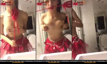 Tango Selenin Demiri, Sıcak Kadın Kardeşler, Cazip Erkek Arkadaşlar ve Çıplak Seks